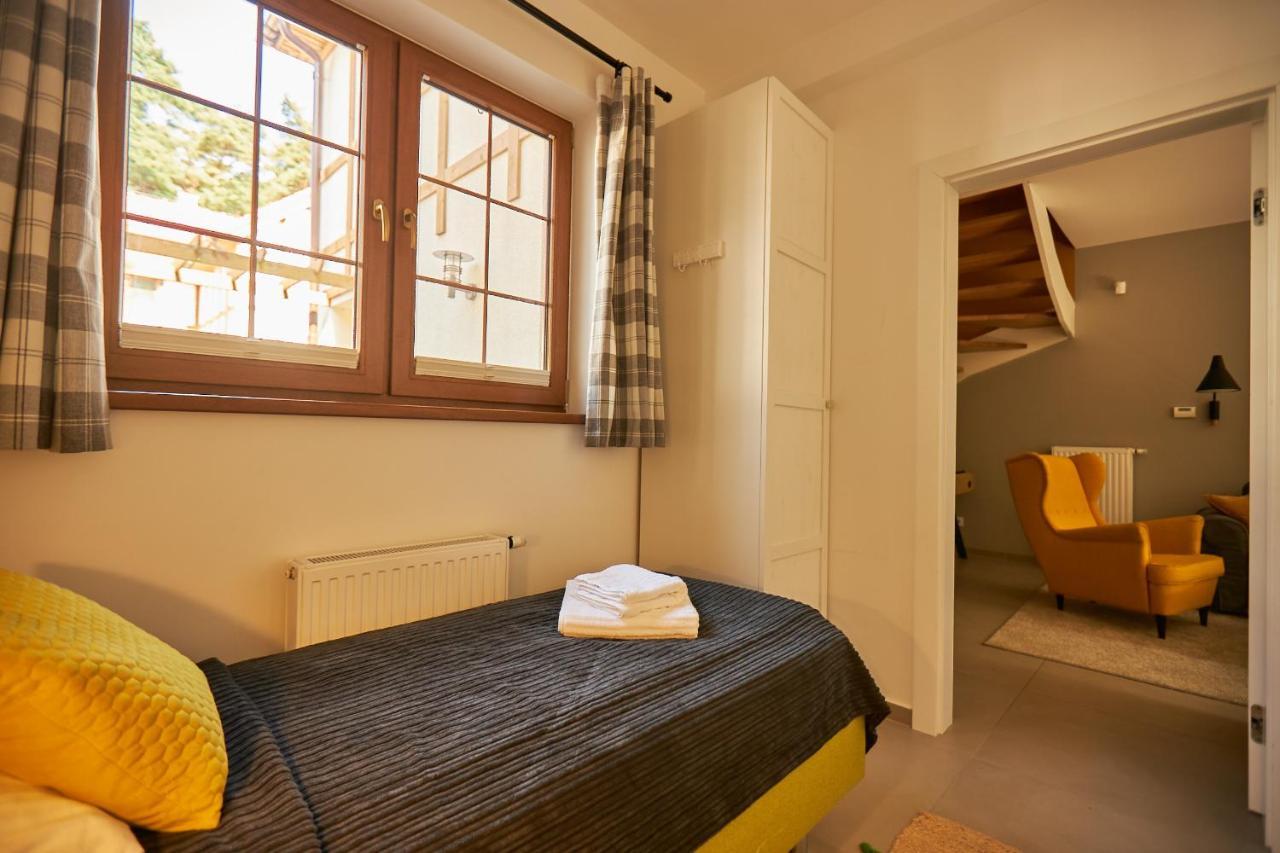 Вілла Seayou Yellow House Роґово Екстер'єр фото