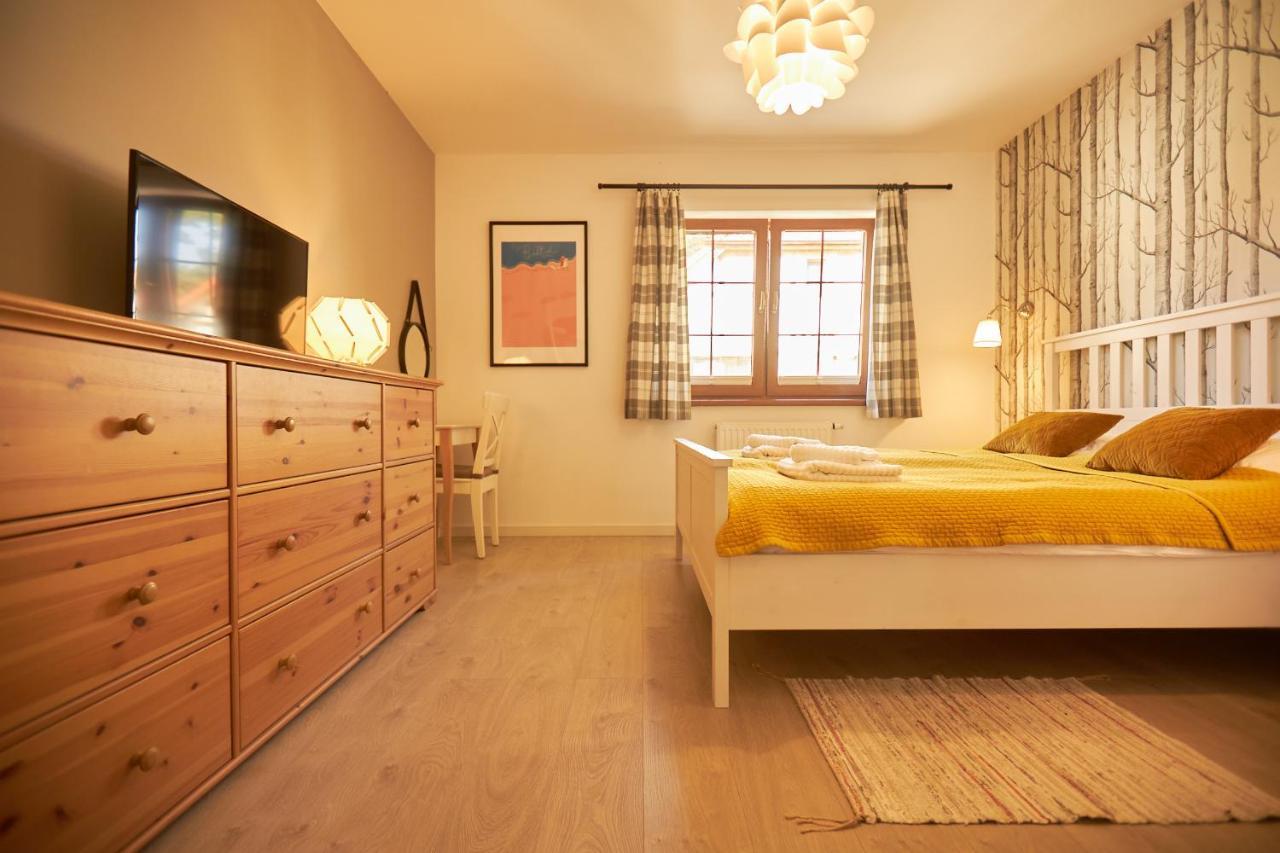 Вілла Seayou Yellow House Роґово Екстер'єр фото